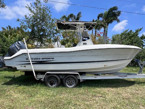 2005 Hydra-Sports Vector 2400 CC