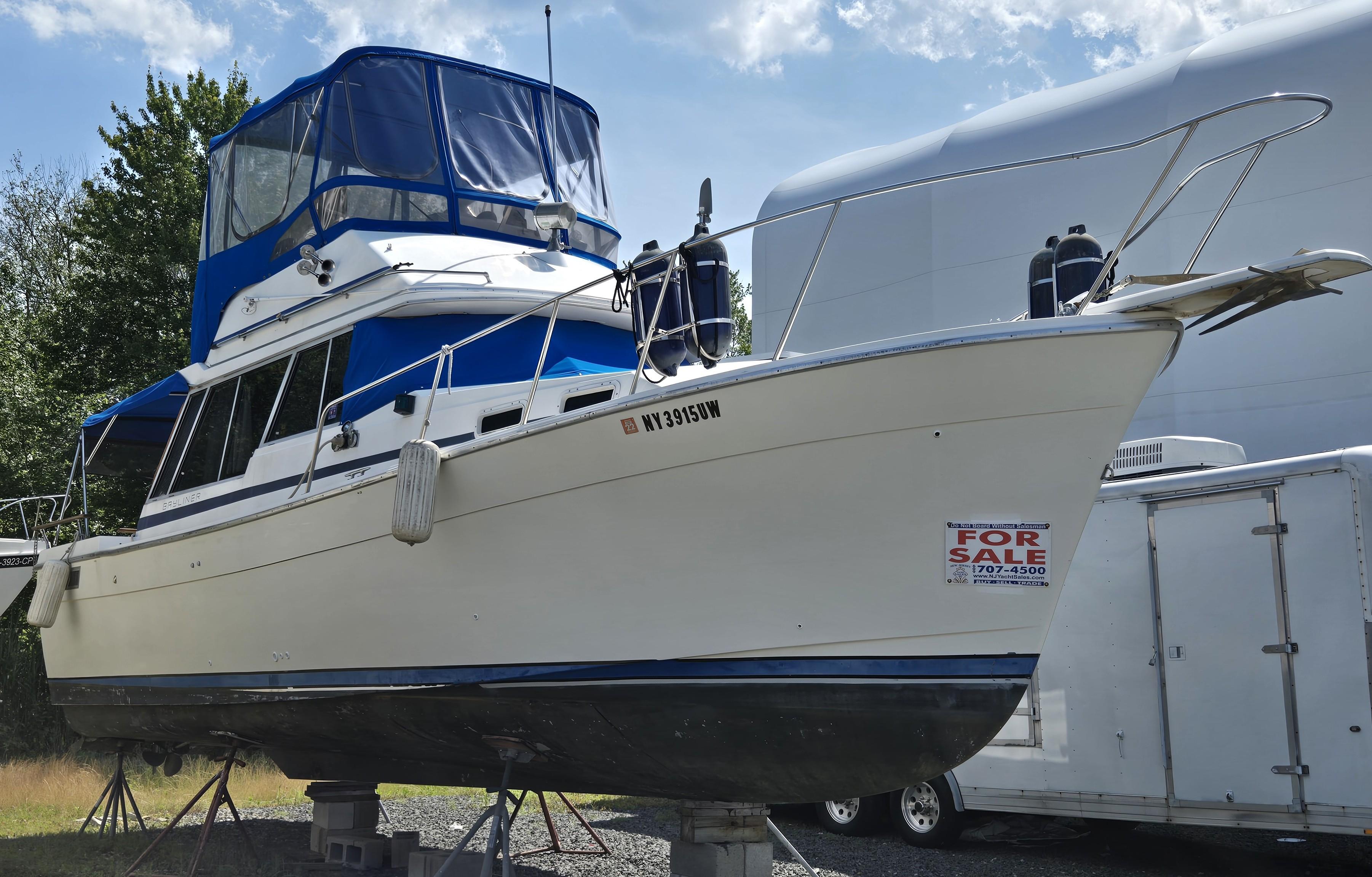 1986 Bayliner 3270 Motoryacht