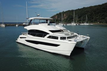 2025 Aquila 54 Yacht