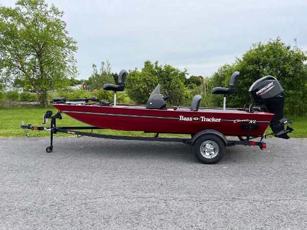 2025 Tracker Bass Tracker Classic XL