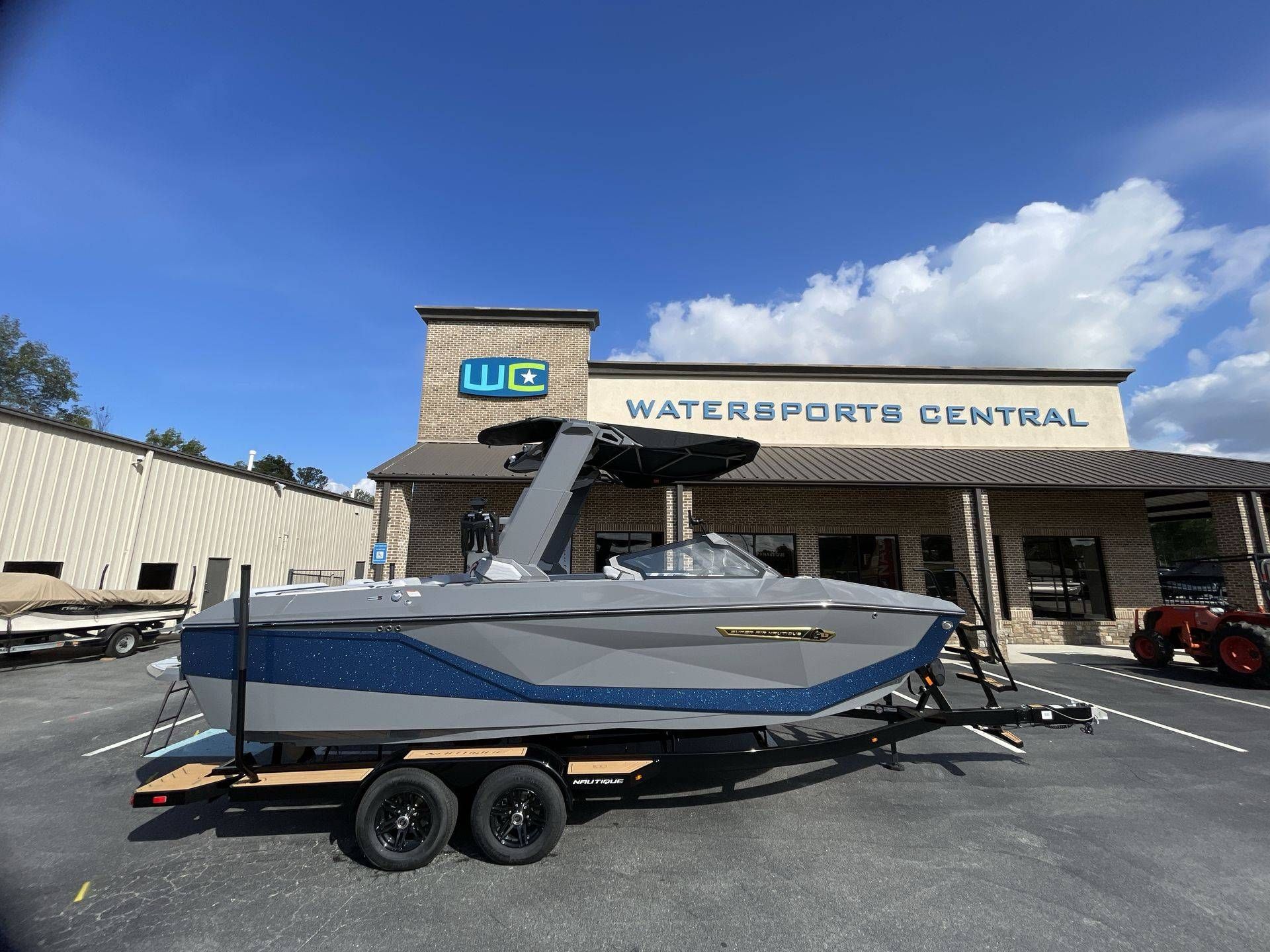 2025 Nautique G23