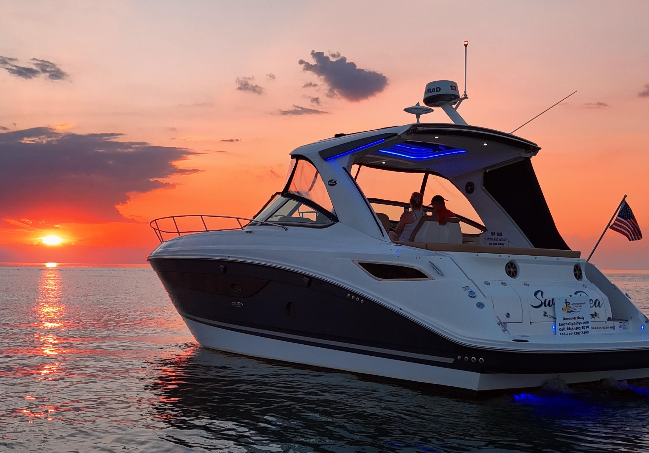 2019 Sea Ray 350 Sundancer