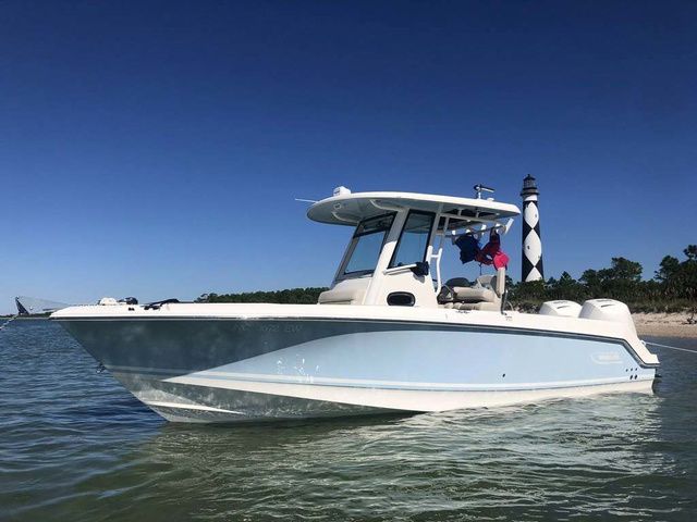 Boston Whaler 250 Outrage