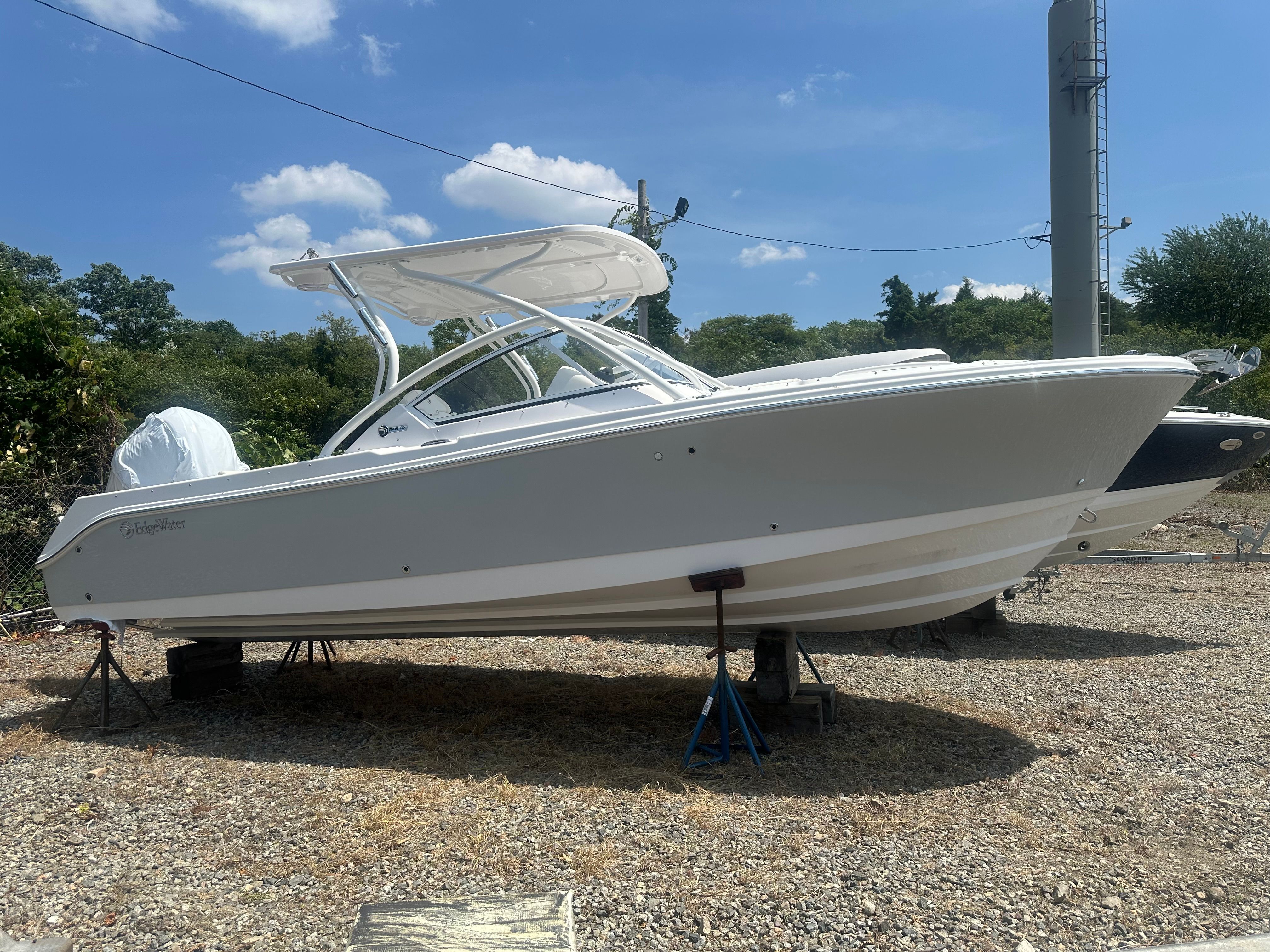 2025 Edgewater 248 CX