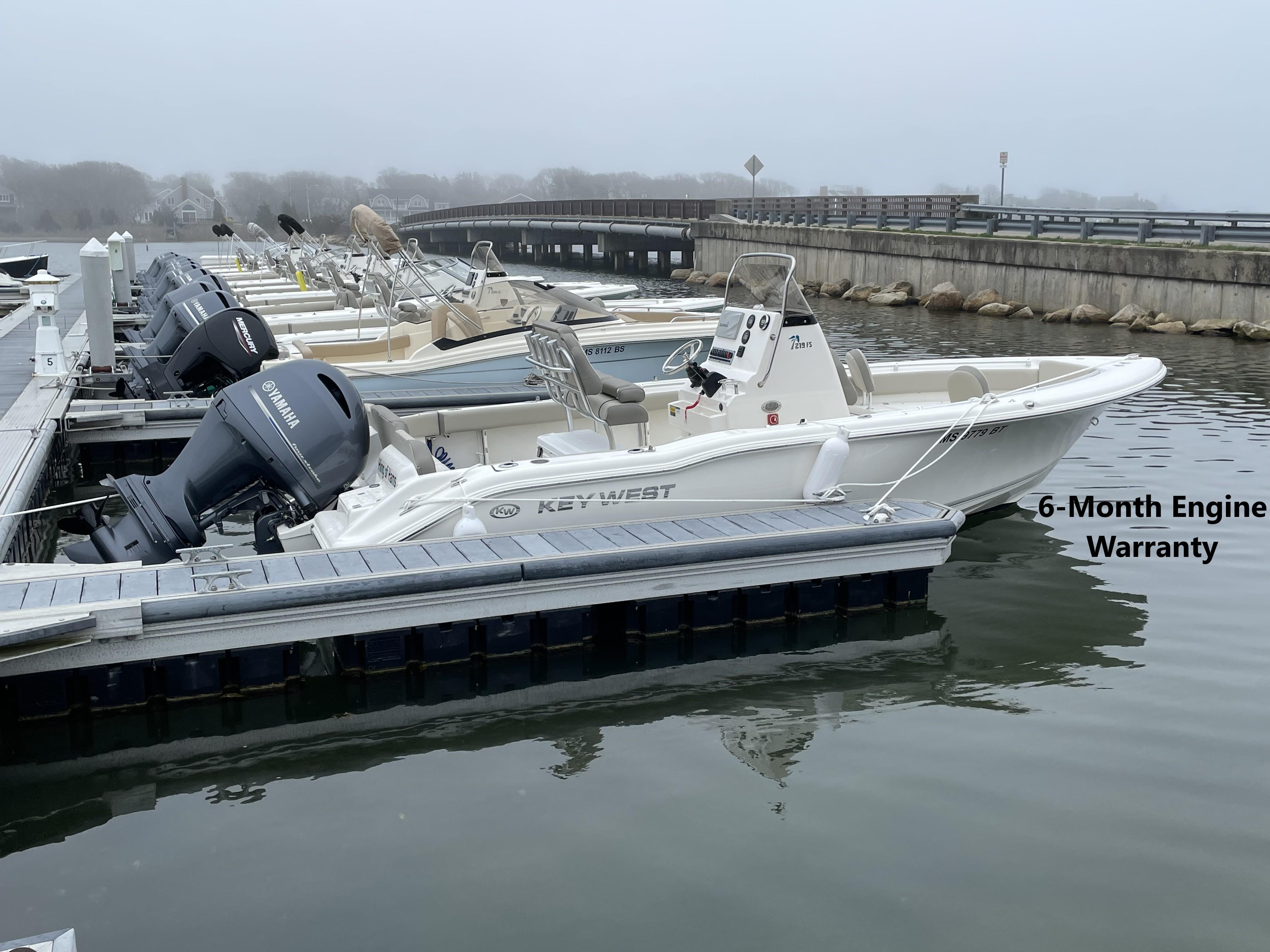 Key West 219 FS 2023 Key West 219 FS boat docked, featuring Yamaha engine, with 6-month engine warranty.