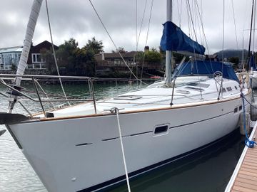 2004 Beneteau Oceanis 423