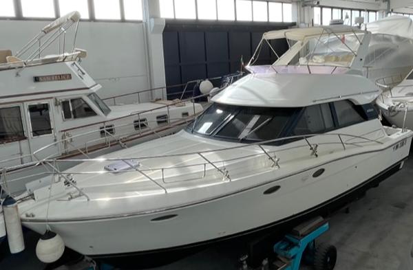 1996 Uniesse 42"