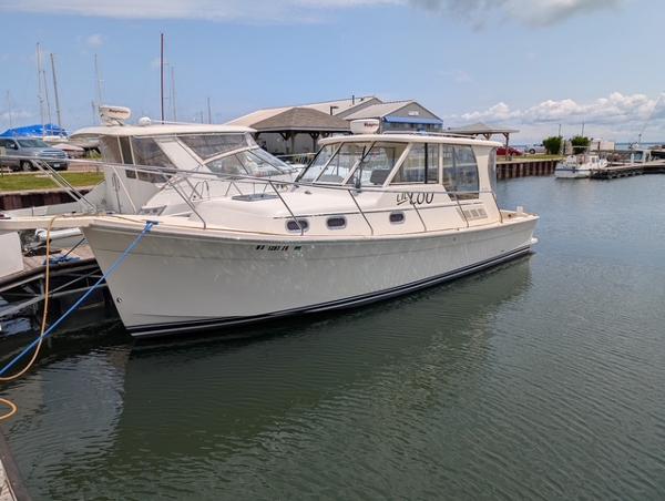 2010 Mainship Pilot 31
