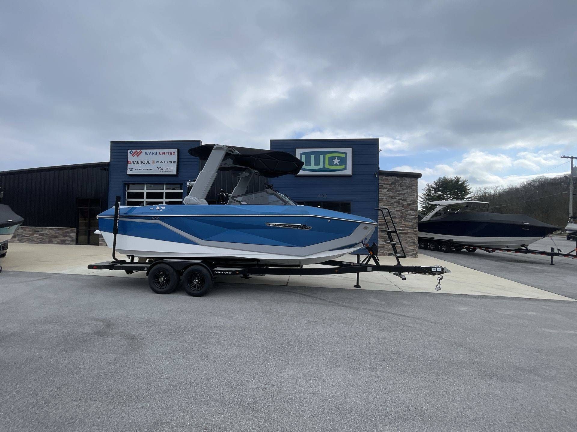 2025 Nautique G23