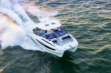 2026 Aquila 32 Sport