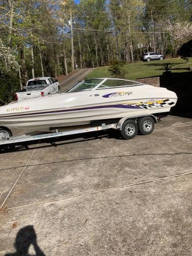 2003 Caravelle 232 Cuddy Interceptor