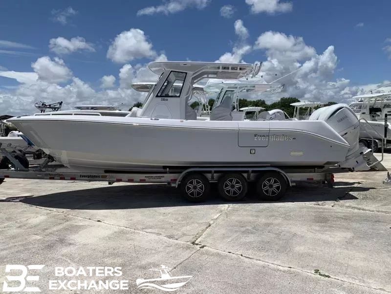 2022 Everglades 295CC