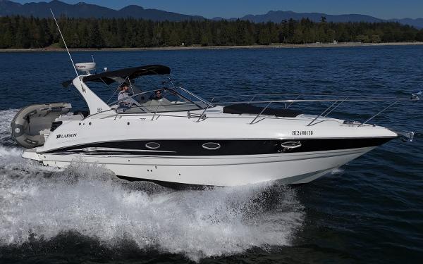 2009 Larson Cabrio 330
