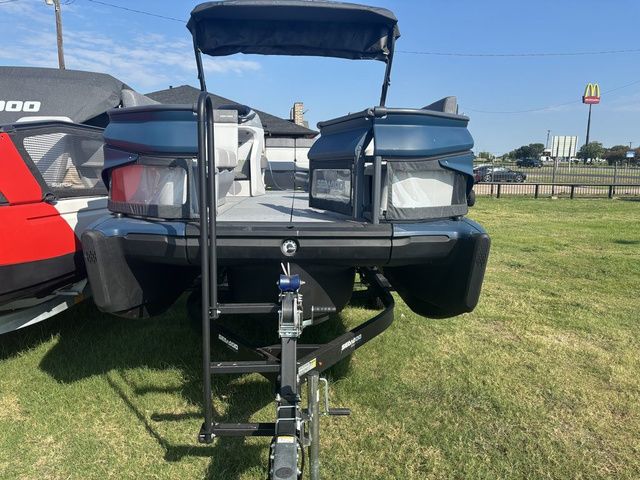 Sea-Doo Switch™ Cruise 21 - 170 Hp Galvanized