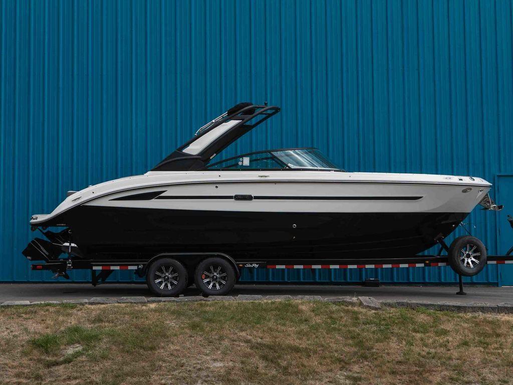2025 Sea Ray SDX 270 Surf
