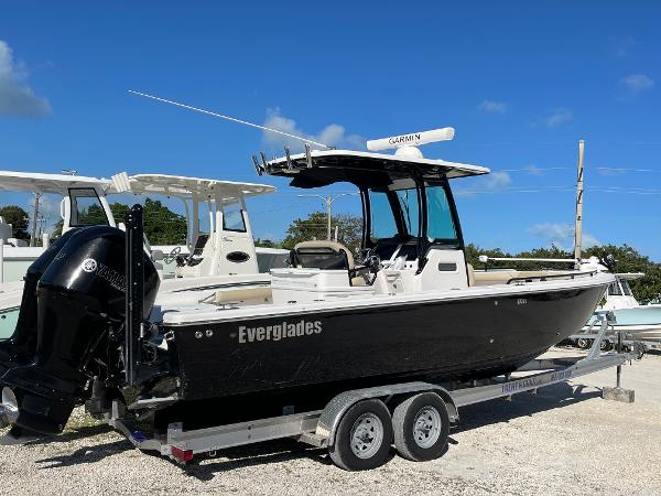 2020 Everglades 273 Center Console