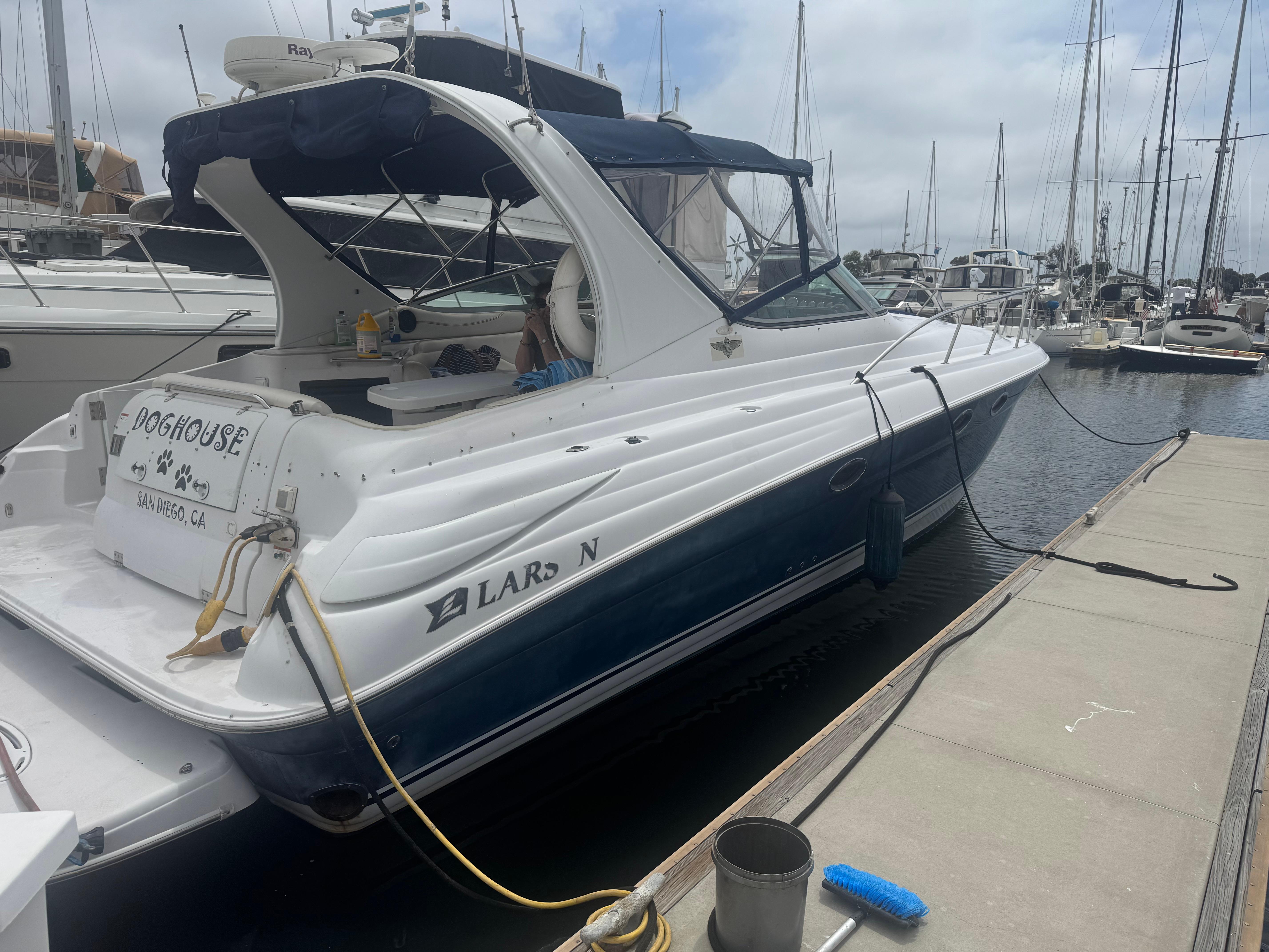 2005 Larson Cabrio 370