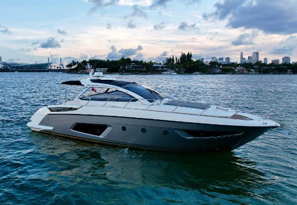 2012 Azimut Atlantis 44