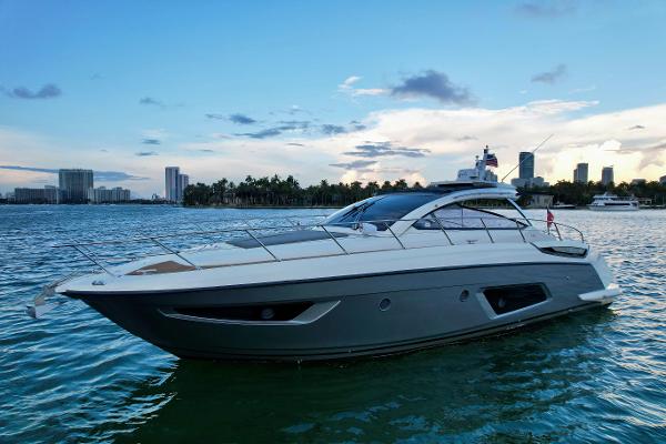 2012 Azimut Atlantis 44