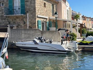 2019 Beneteau Flyer 6.6 Sundeck