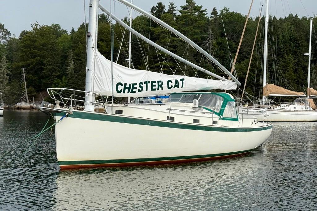 1982 Hinterhoeller Nonsuch 30 Classic