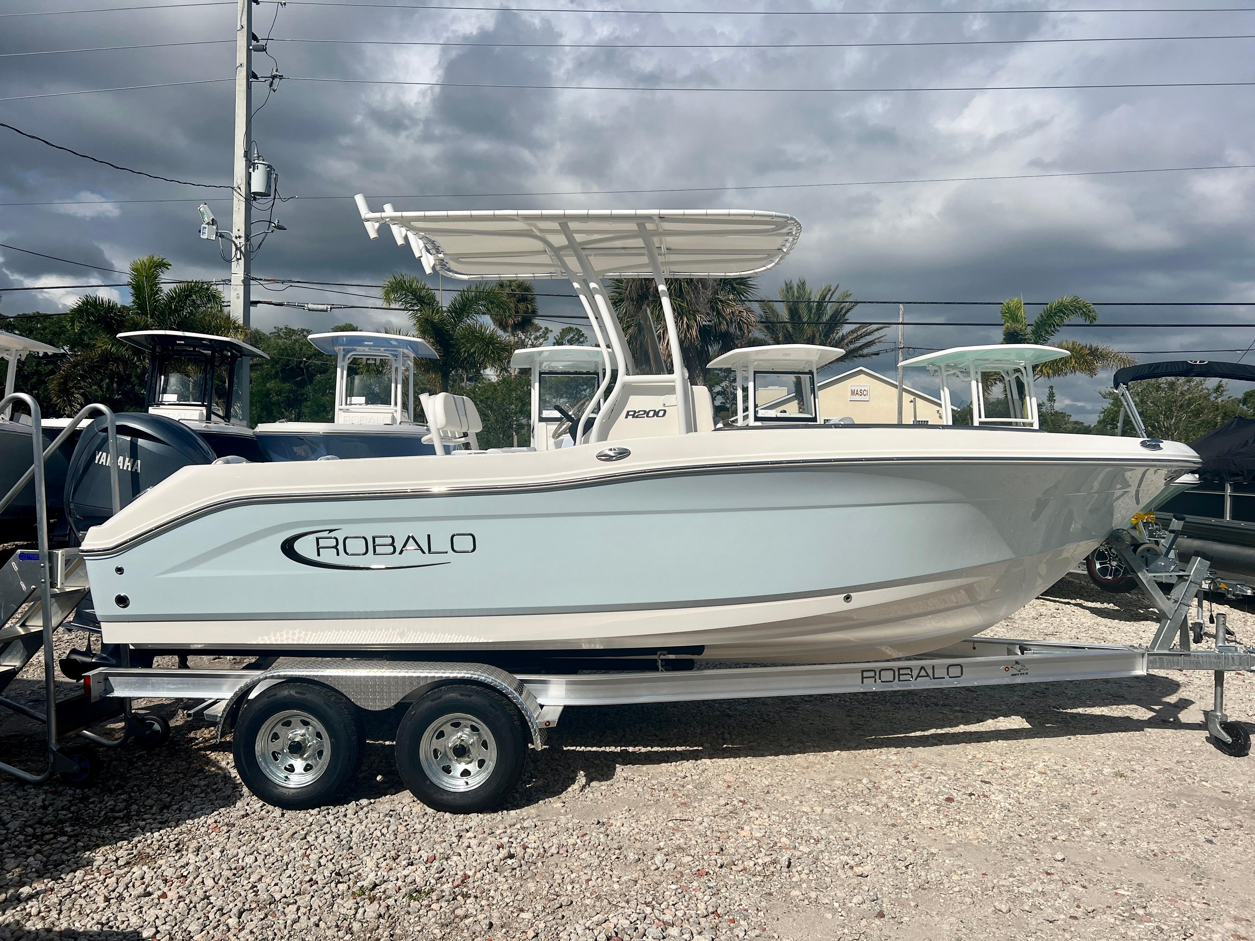 2024 Robalo 200 Robalo