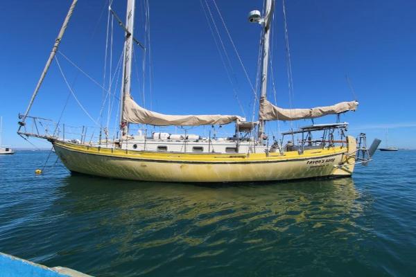 1972 Bluewater Ingrid 38