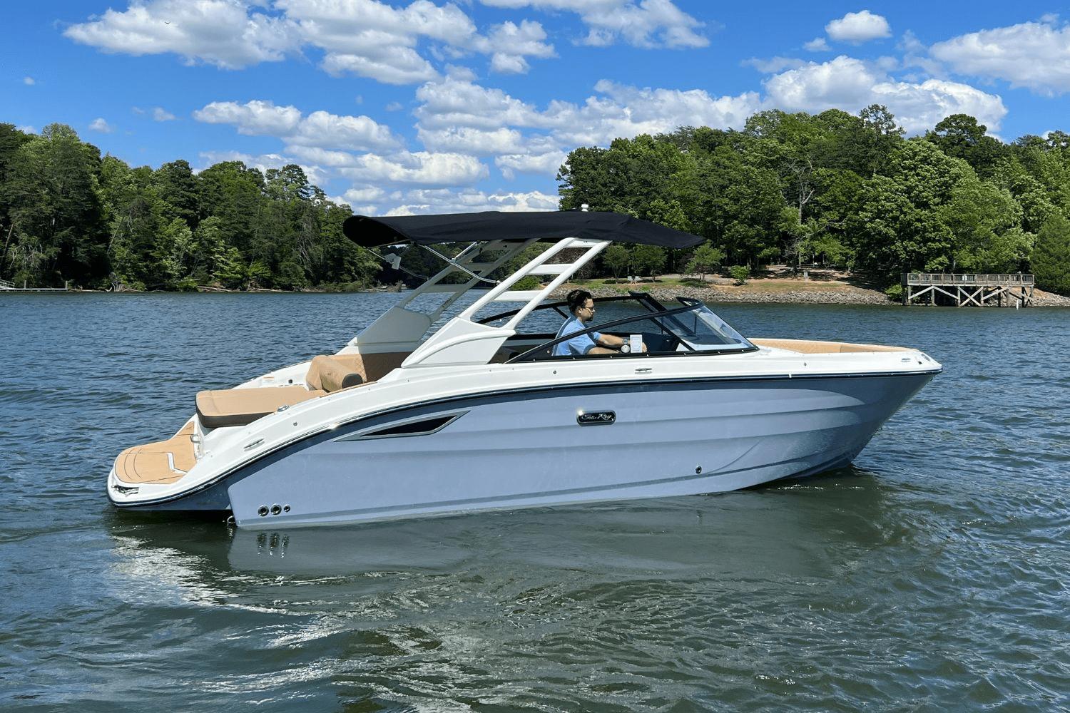 2025 Sea Ray SDX 250
