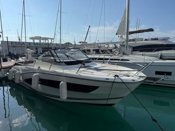 2020 Jeanneau Cap Camarat 10.5 WA