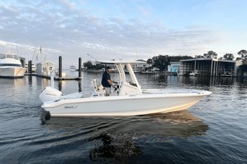 2025 Boston Whaler 220 Dauntless
