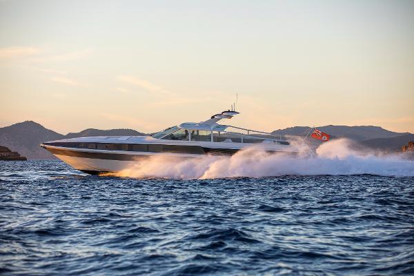 2013 Hodgdon Yachts