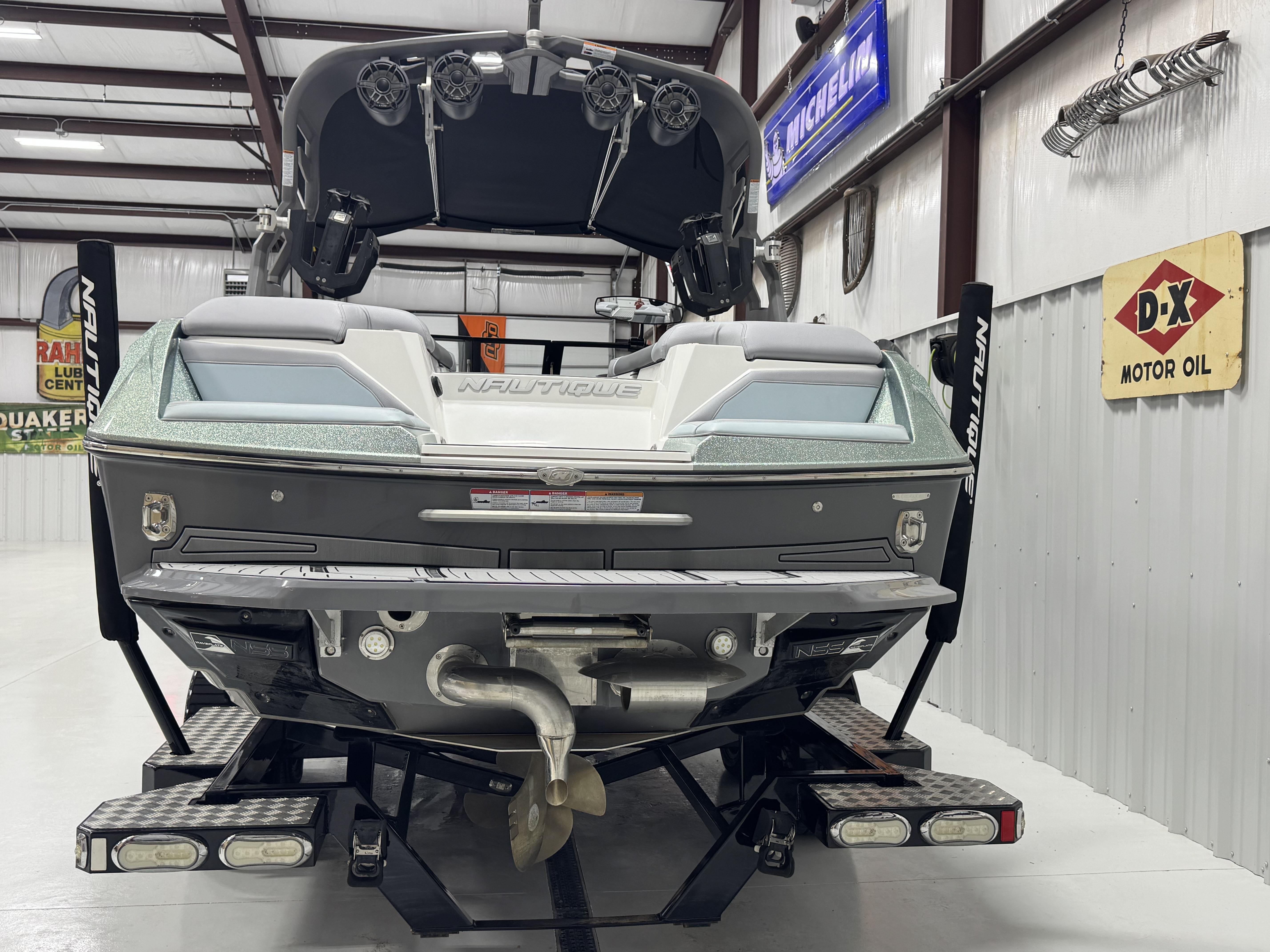2020 Nautique G23