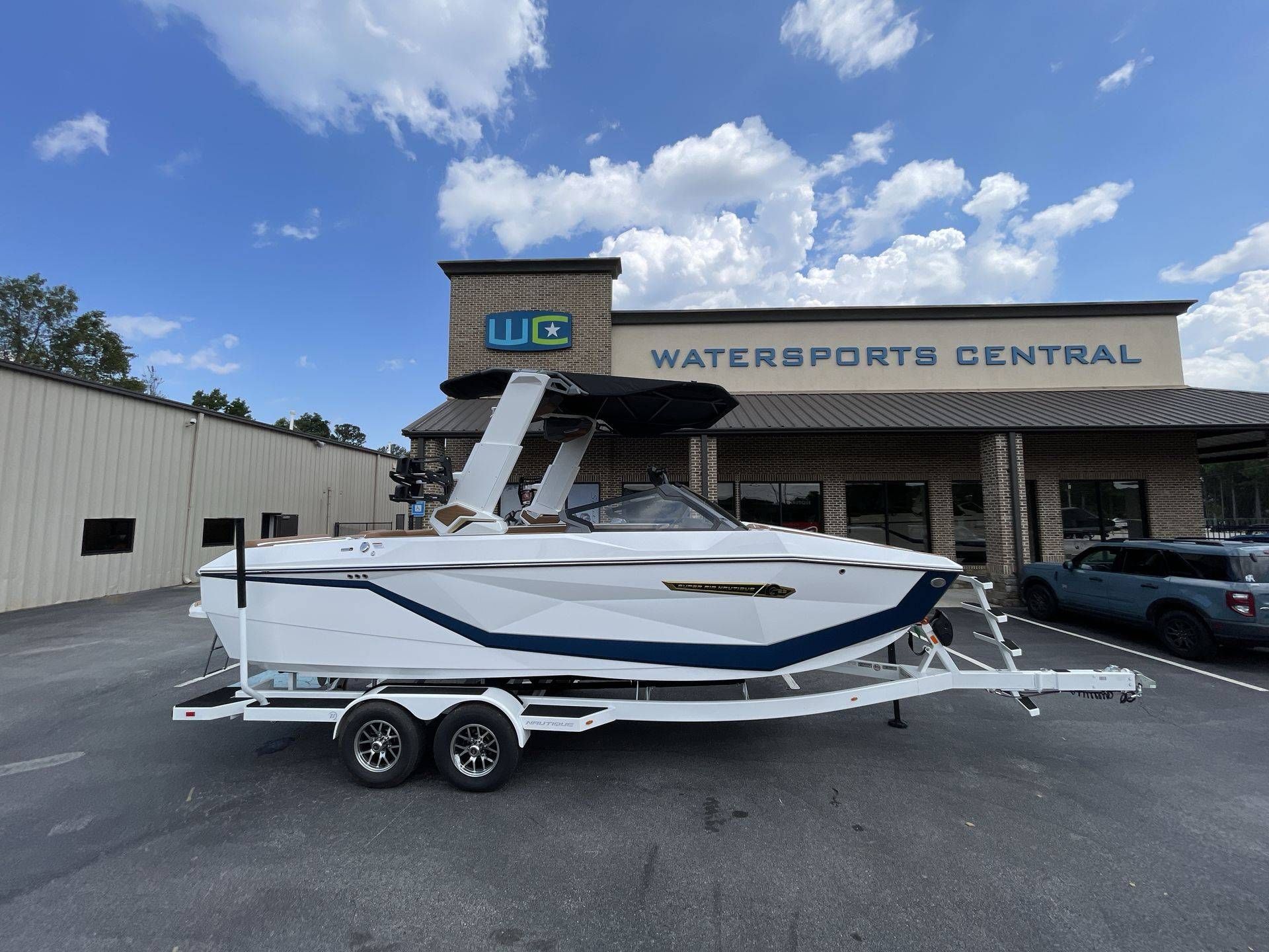 2026 Nautique G23