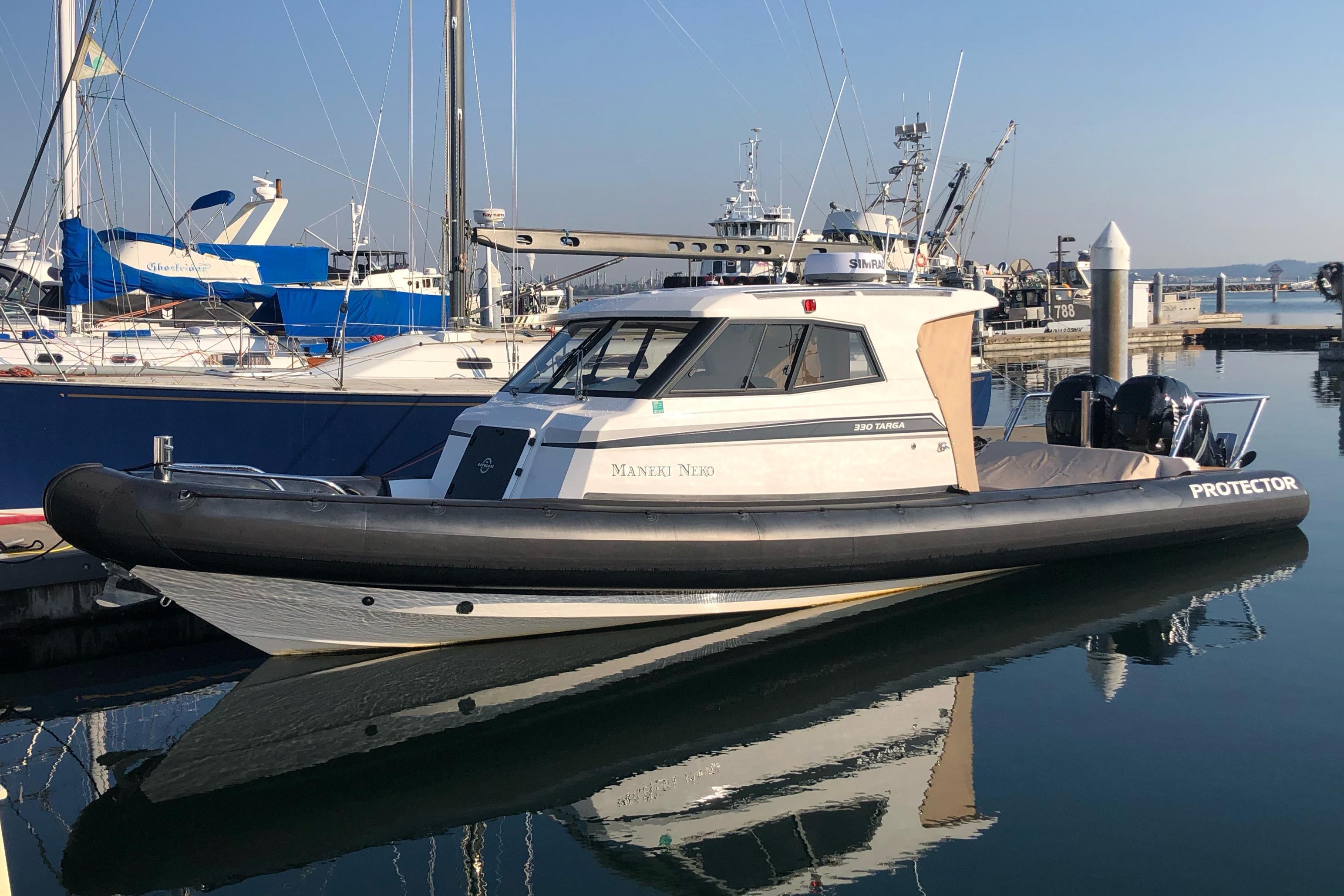 2021 Protector 330 Targa / Twin Merc 350 HP / EQUIPPED