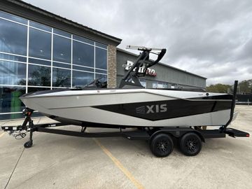 2025 Axis T235