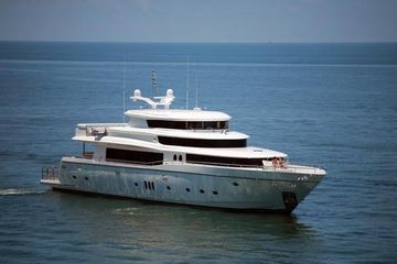 2026 Johnson Motor Yacht w/On Deck Master