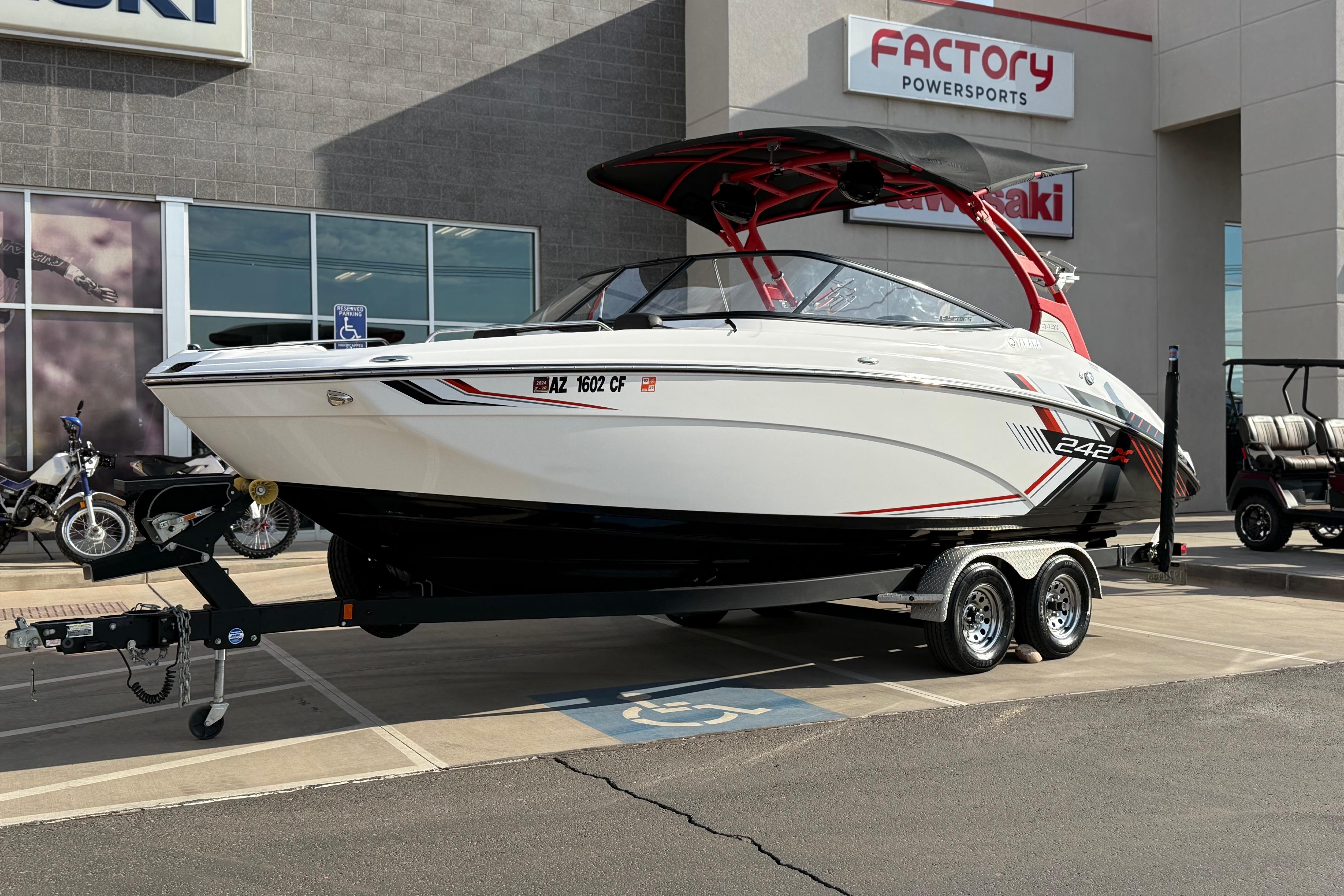 2019 Yamaha Boats 242X E-Series