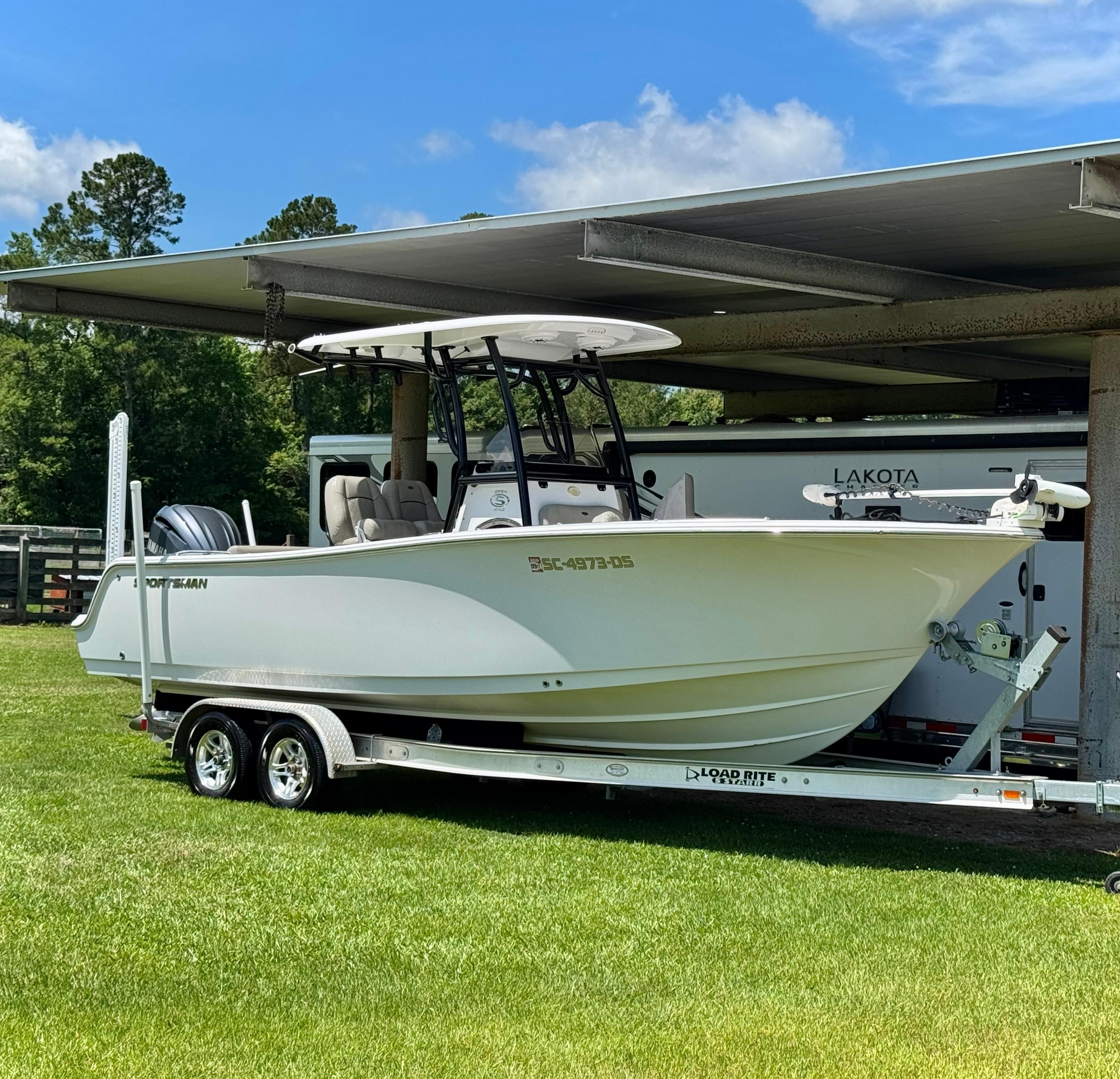 2022 Sportsman Open 242 Center Console