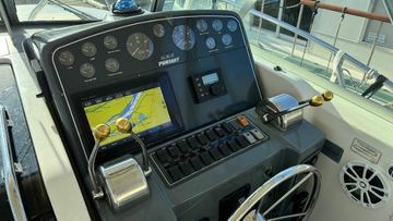 2001 Pursuit 3400 Express