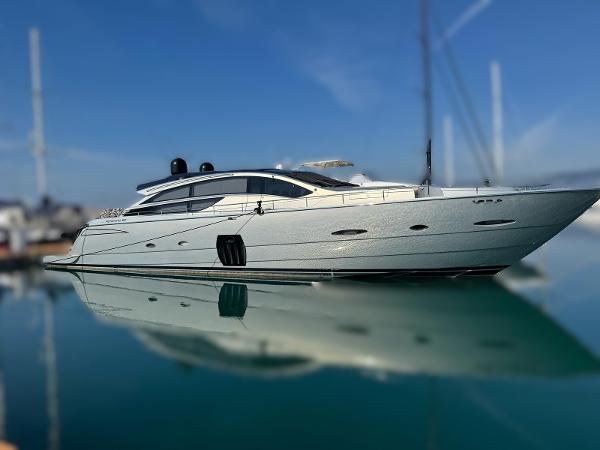 Pershing 80
