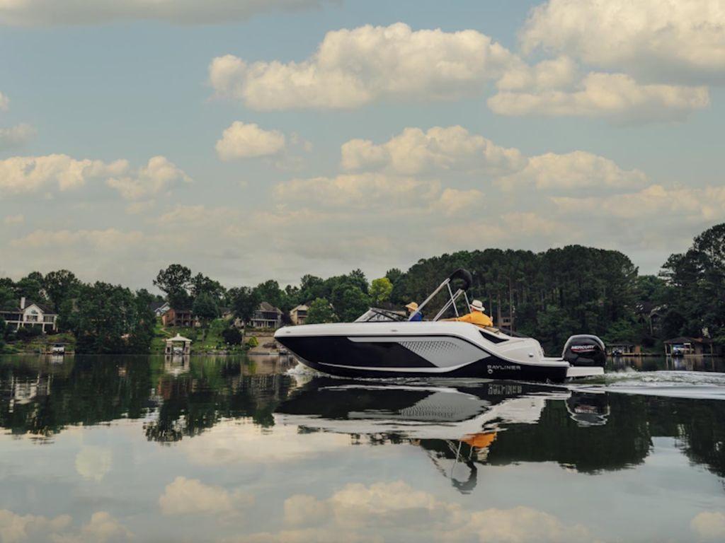 2025 Bayliner D22