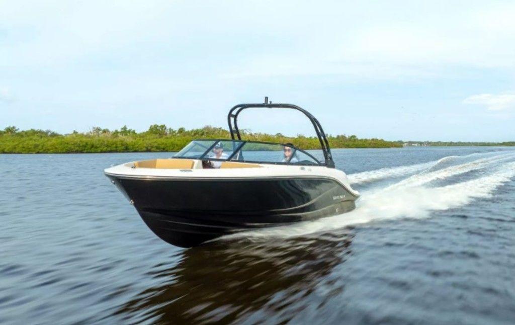 2025 Bayliner V20