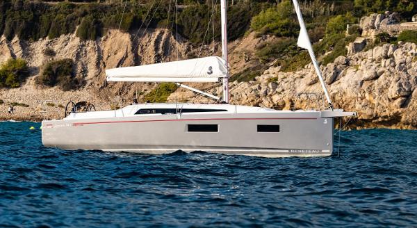 2025 Beneteau Oceanis 34.1