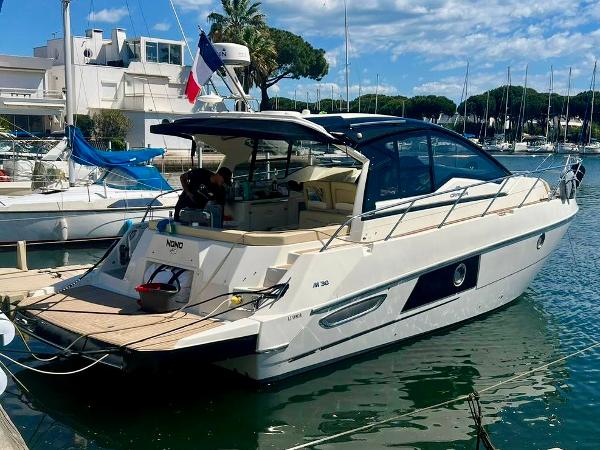 2015 Cranchi M38