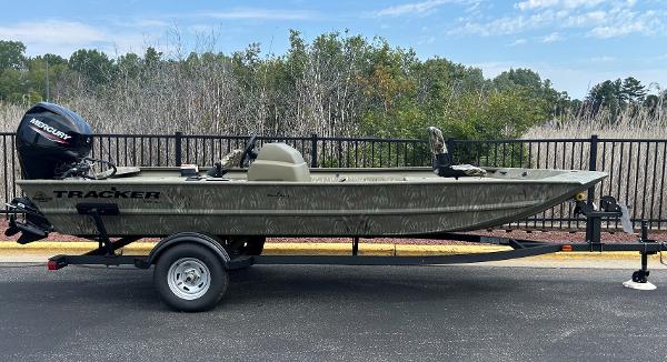 2025 Tracker Grizzly 1754 SC