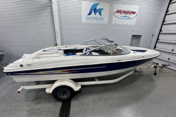 2005 Bayliner 205