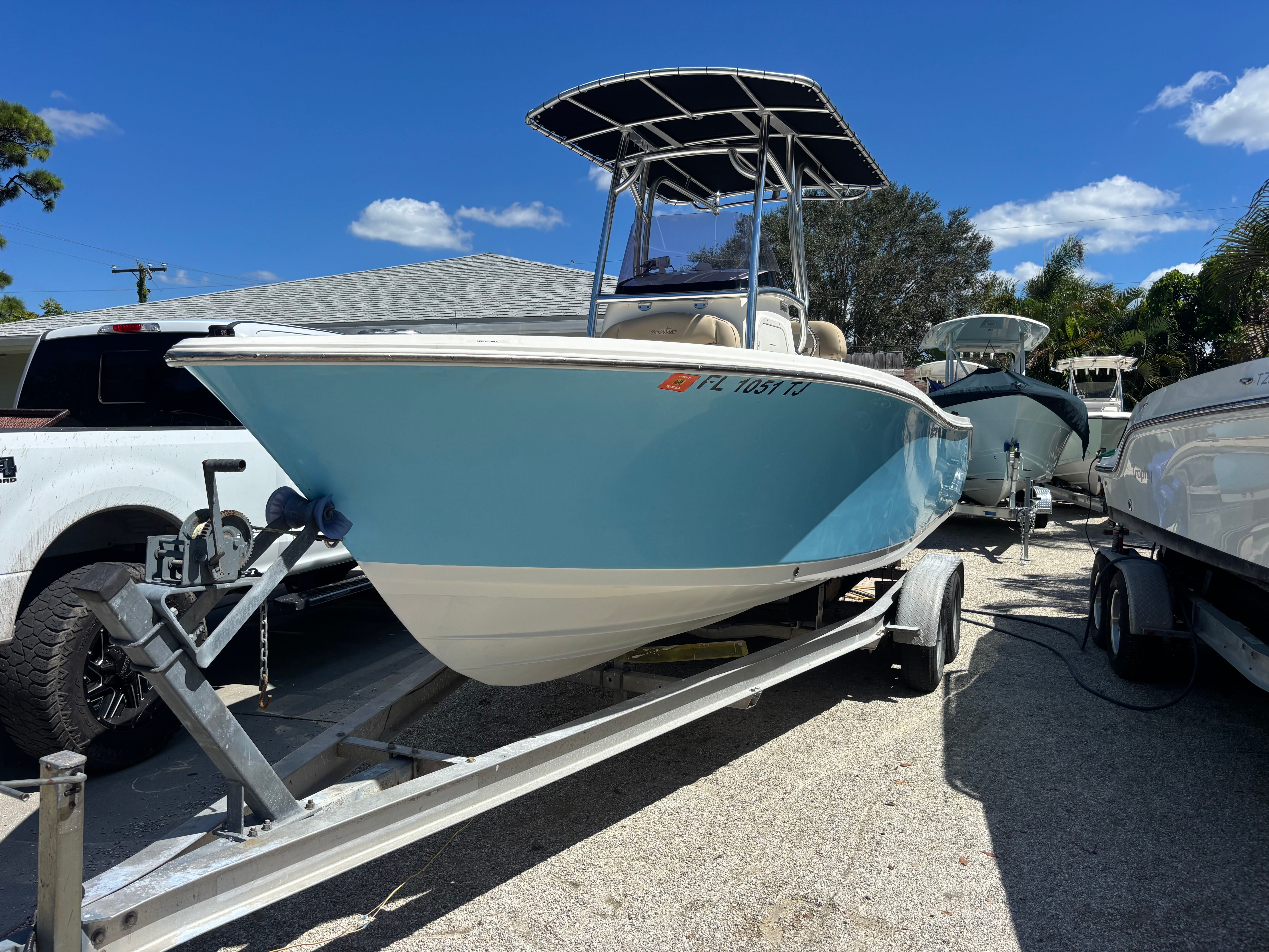 2022 NauticStar 232 legacy