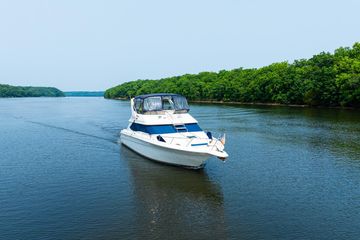1995 Sea Ray 440 Express Bridge