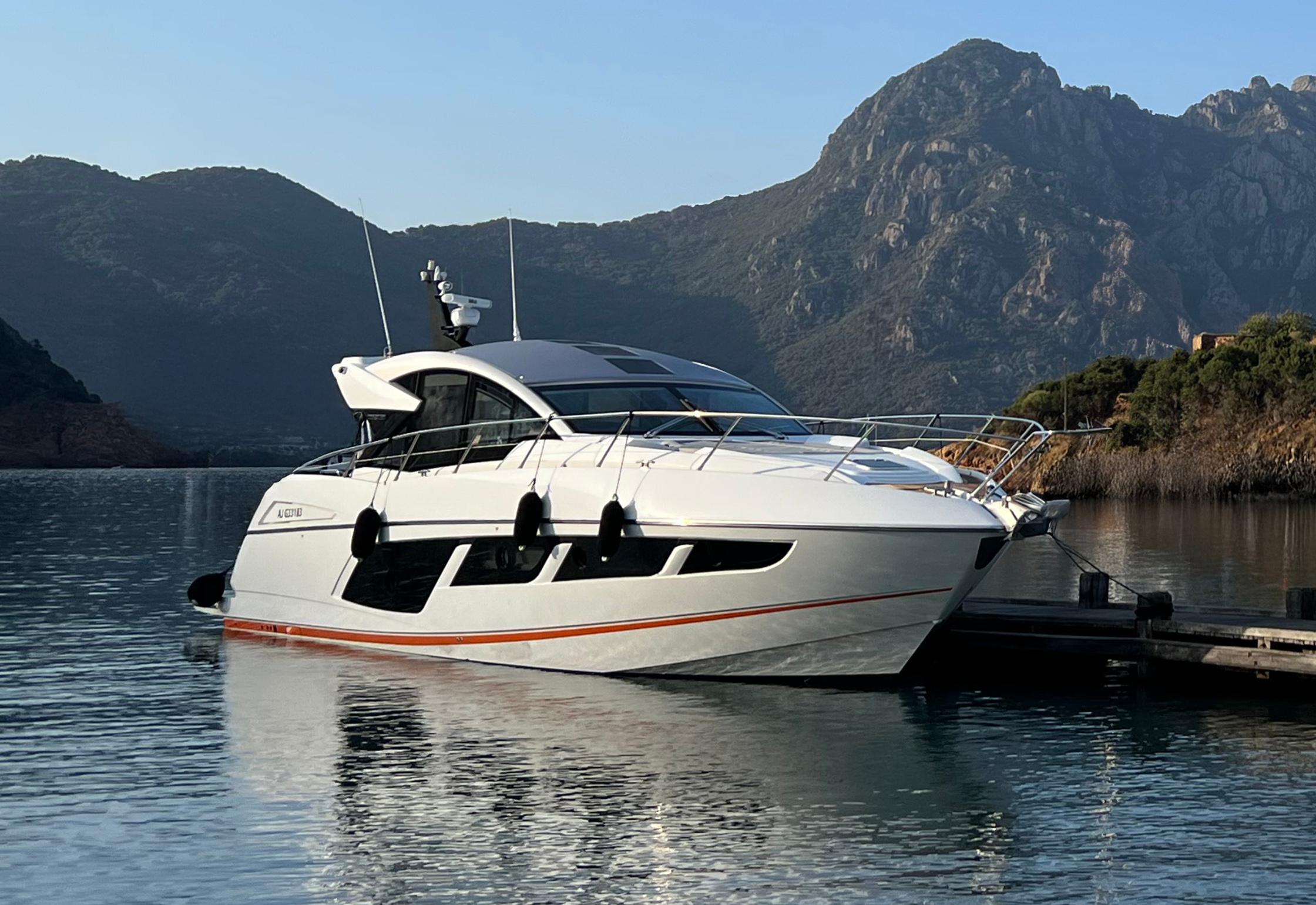 2020 Sunseeker Predator 57
