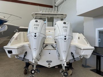 2026 Pursuit DC 326 Dual Console